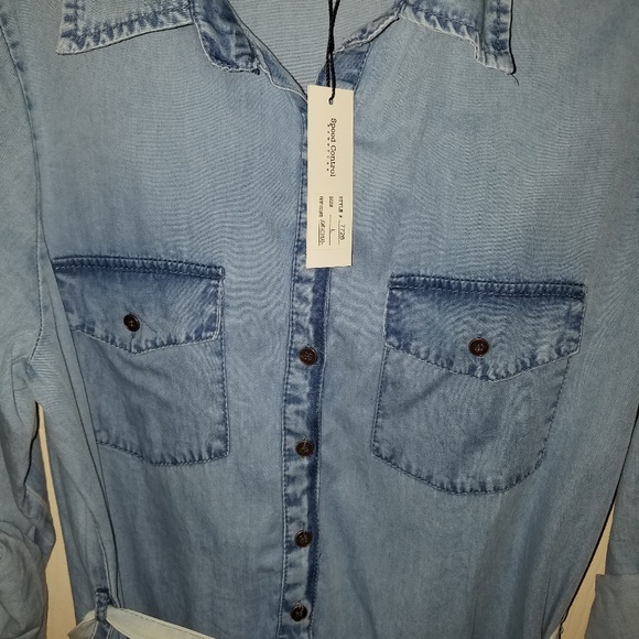Dresses & Skirts - Lg Brand new women's denim shirt dress